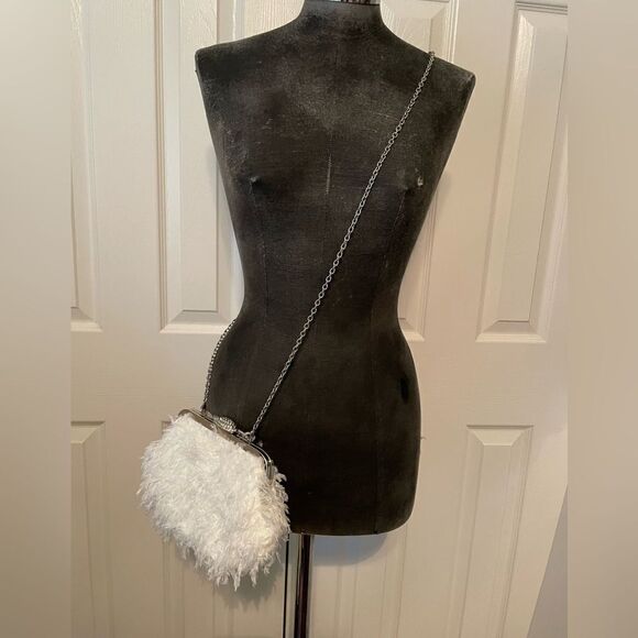 White Faux Feather Evening Bag - Picture 1 of 12